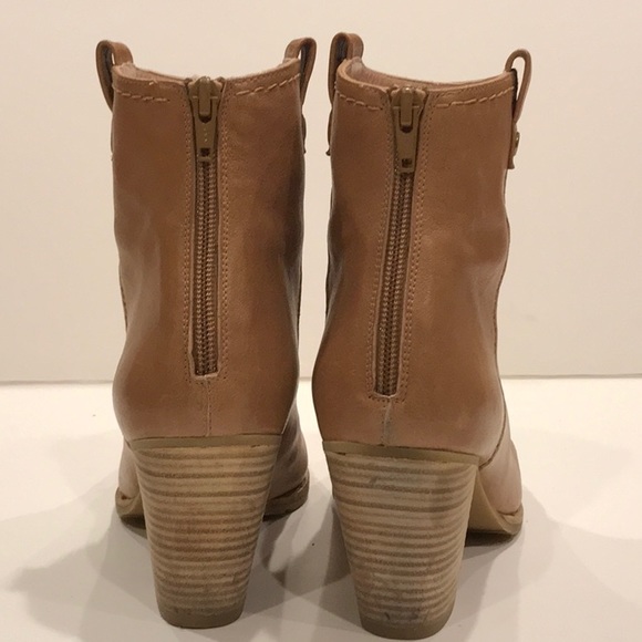 Stuart Weitzman boots - Picture 3 of 8